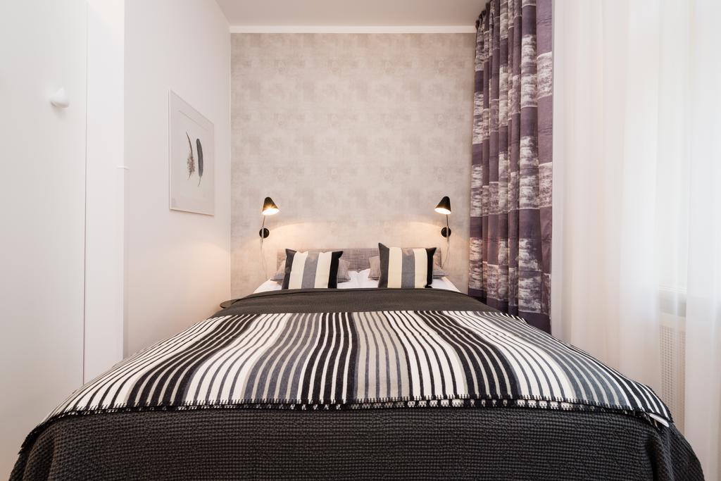 Modern Apartment Charvatova Praha Bagian luar foto